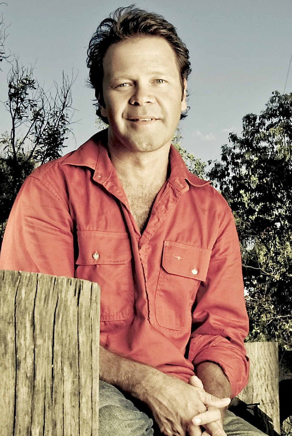 Troy Cassar-Daley. Troy Cassar-Daley.